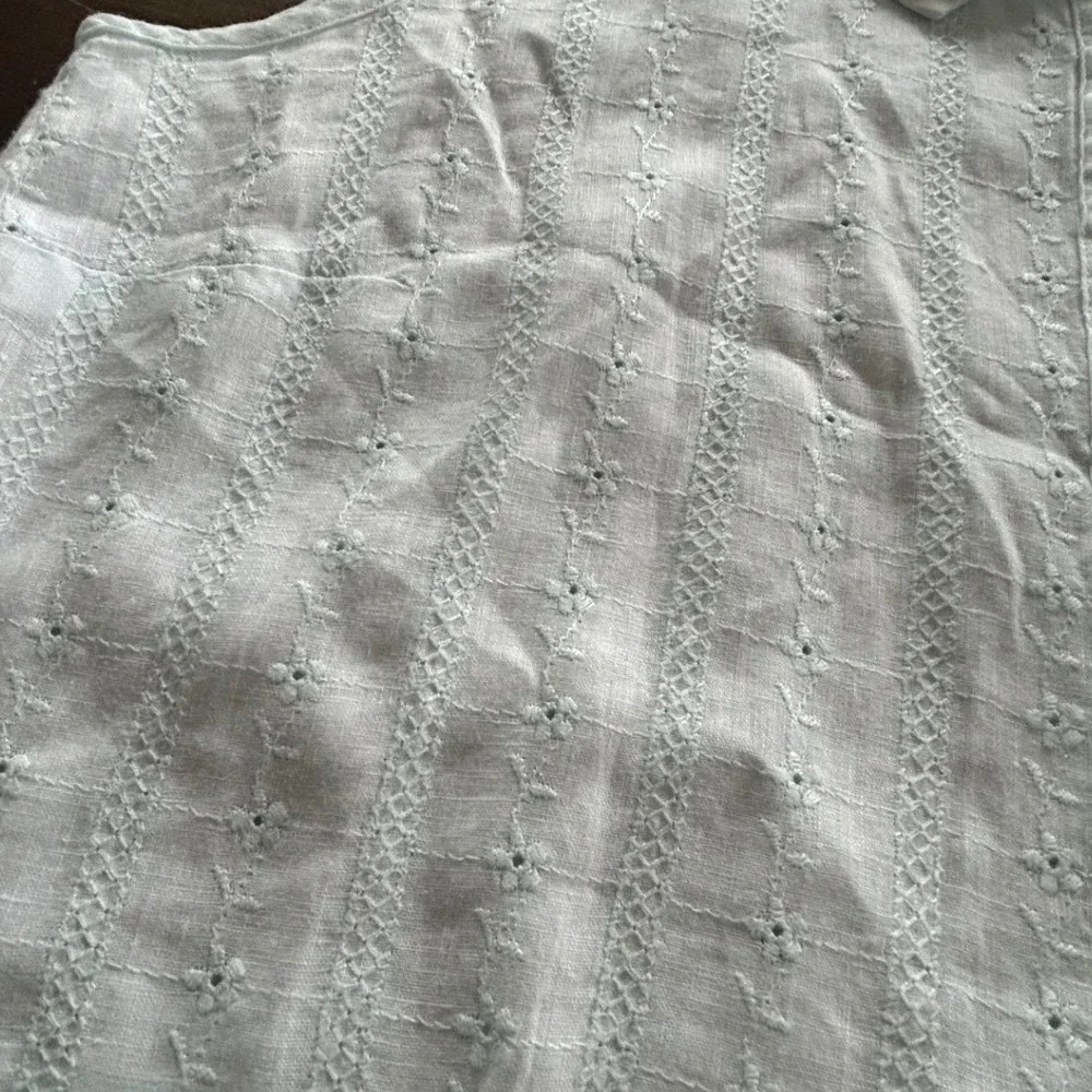 J. Jill Linen Sleeveless Top Shirt Blouse Medium Mint Green Eyelet Cottagecore - Picture 2 of 7